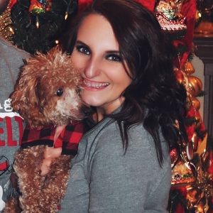 Meet your Posher, Lauren